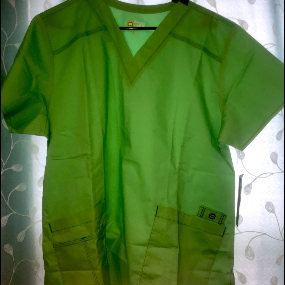 Wonderflex scrub top